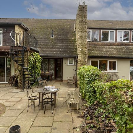 Sandford Meadow Guest House Kennington  Exterior photo